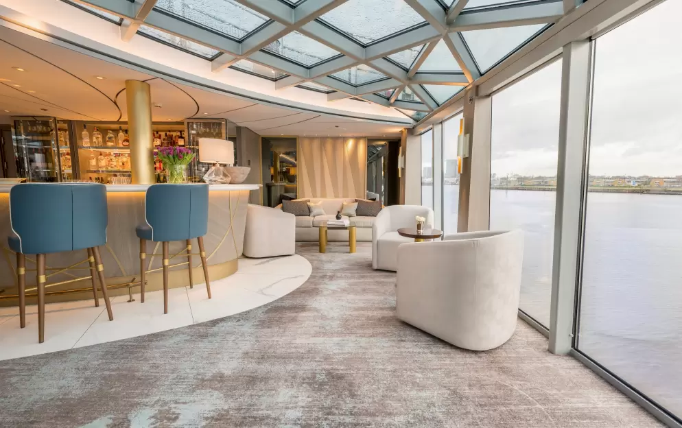 Uniworld SS Victoria - Lounge 1.jpg